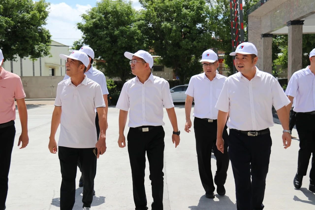 護航力源科技二期廠房項目建設！區政府開展項目建設督導工作